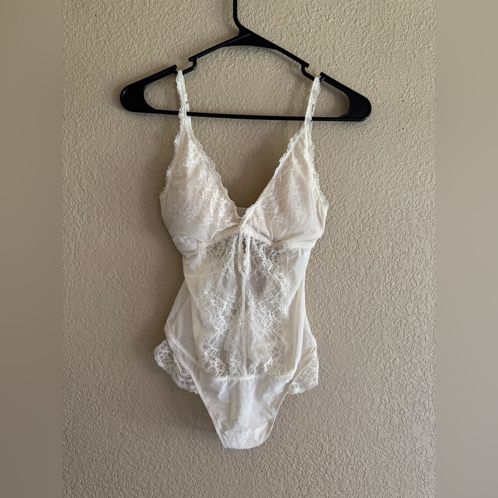 Abercrombie & Fitch delicate bodysuit